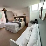 Manoir Les Feuillantines Piscine &