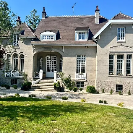 Manoir Les Feuillantines Piscine & 4*