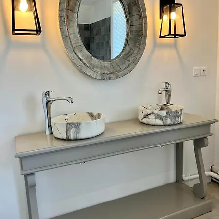 Bed & Breakfast Manoir Les Feuillantines Piscine & 4*