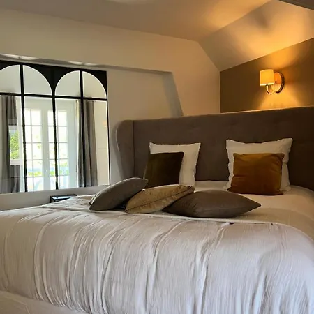 Manoir Les Feuillantines Piscine & 4*